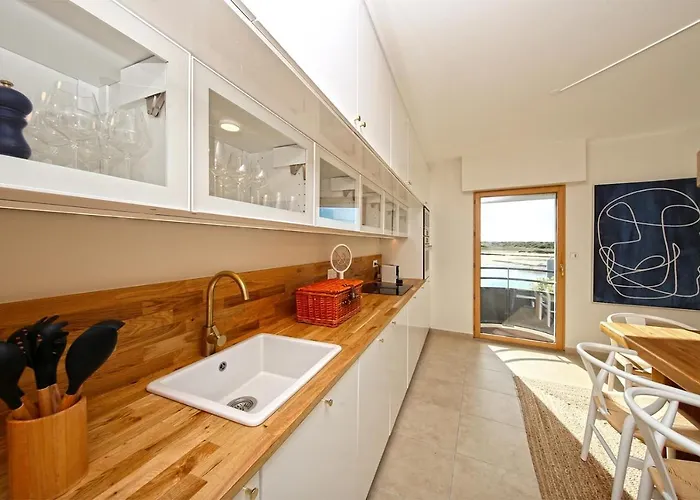 La Promenade Du Port - Balcon Vue Sur Le Port *